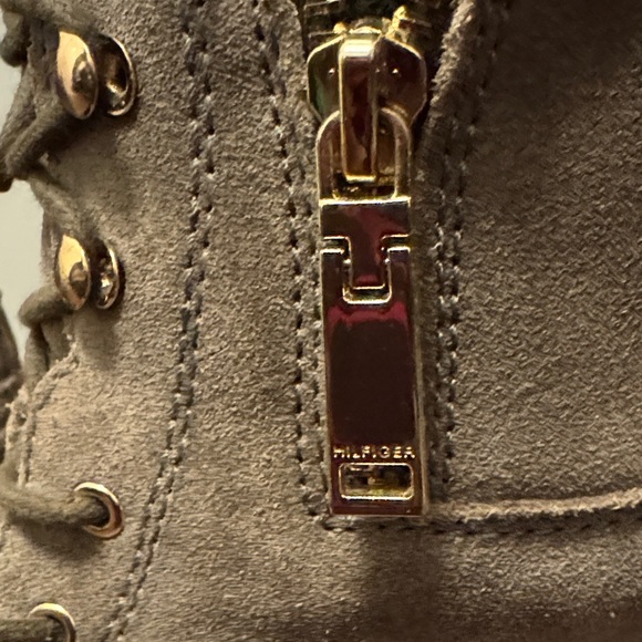 Tommy Hilfiger Women's Lace-Up Suede Boots - Taupe - Picture 4 of 11